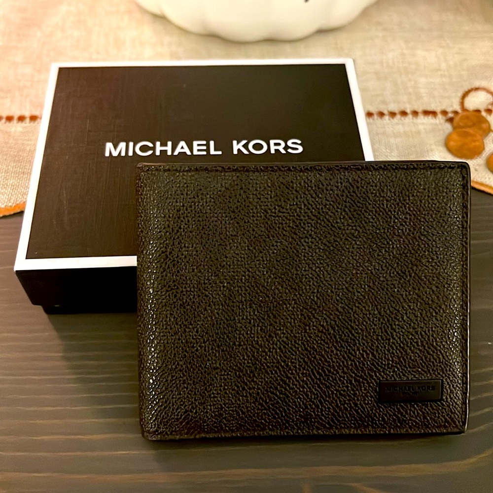 Michael Kors Jet Set Mens Wallet brown